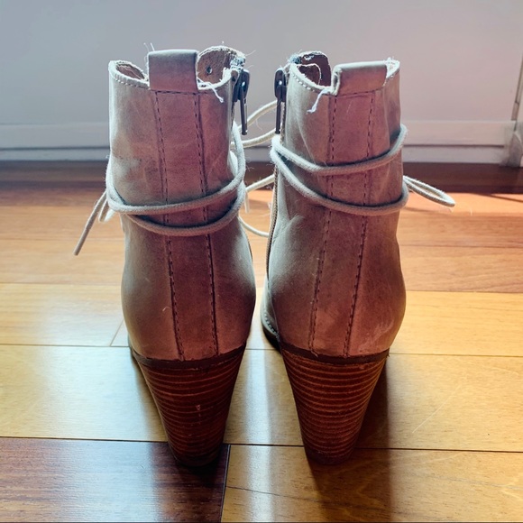 Aldo Grey Leather Lace-Up Heel Boots, size 7 - Picture 4 of 8